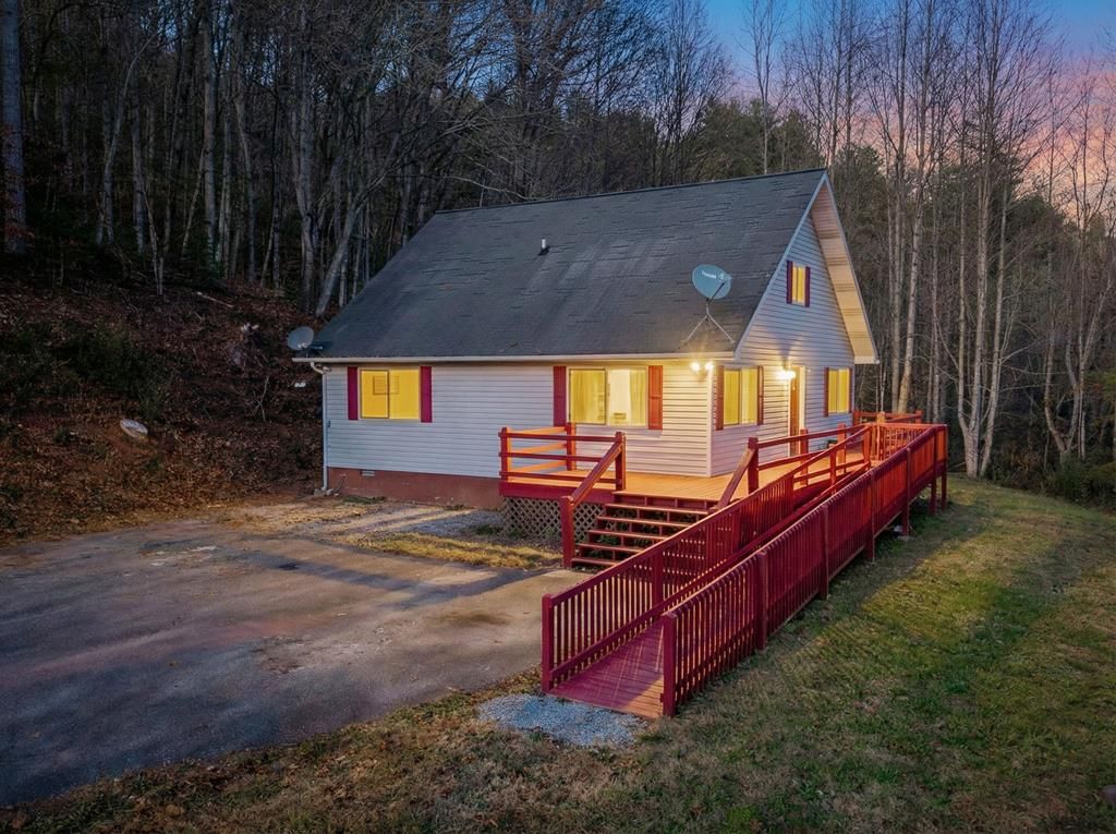 251 Maltby Road, Marble, NC 28905