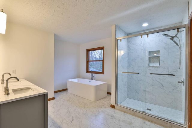 6701 Mauds Hughes Road, Liberty Twp, OH 45011