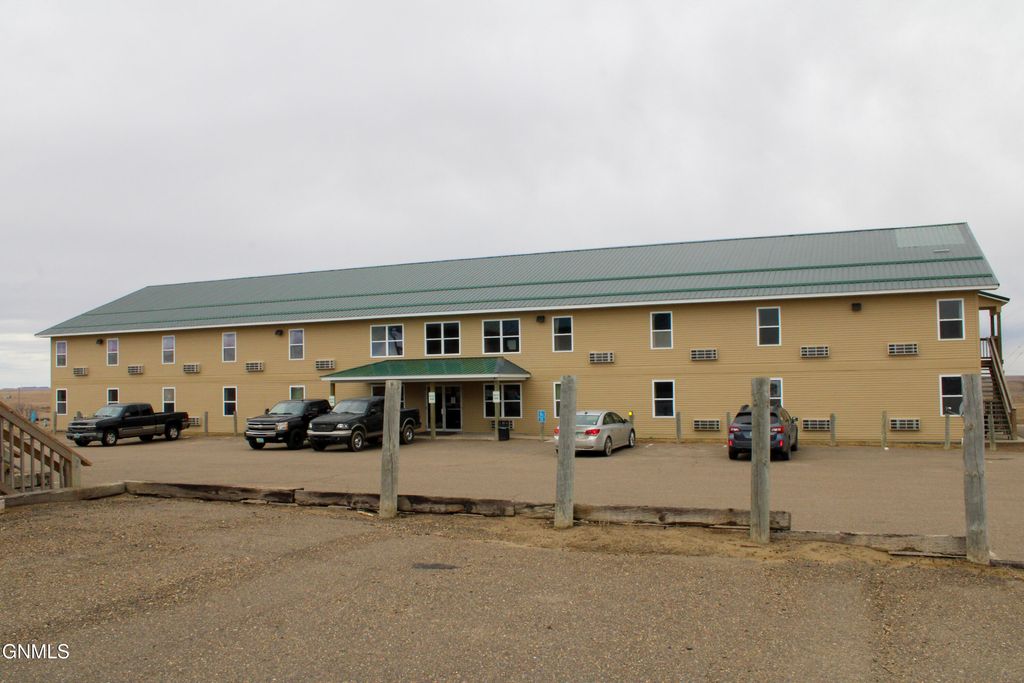 14080 U.S. 85, Alexander, ND 58831 photo 2