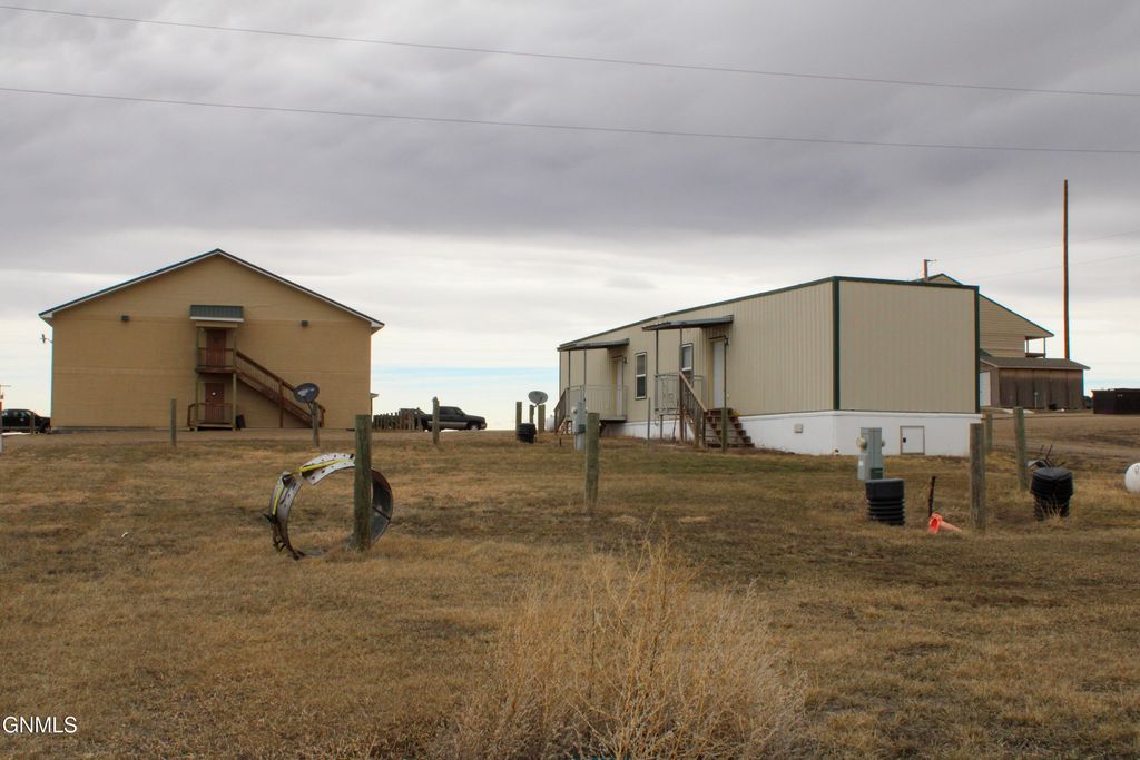 14080 U.S. 85, Alexander, ND 58831 photo 74
