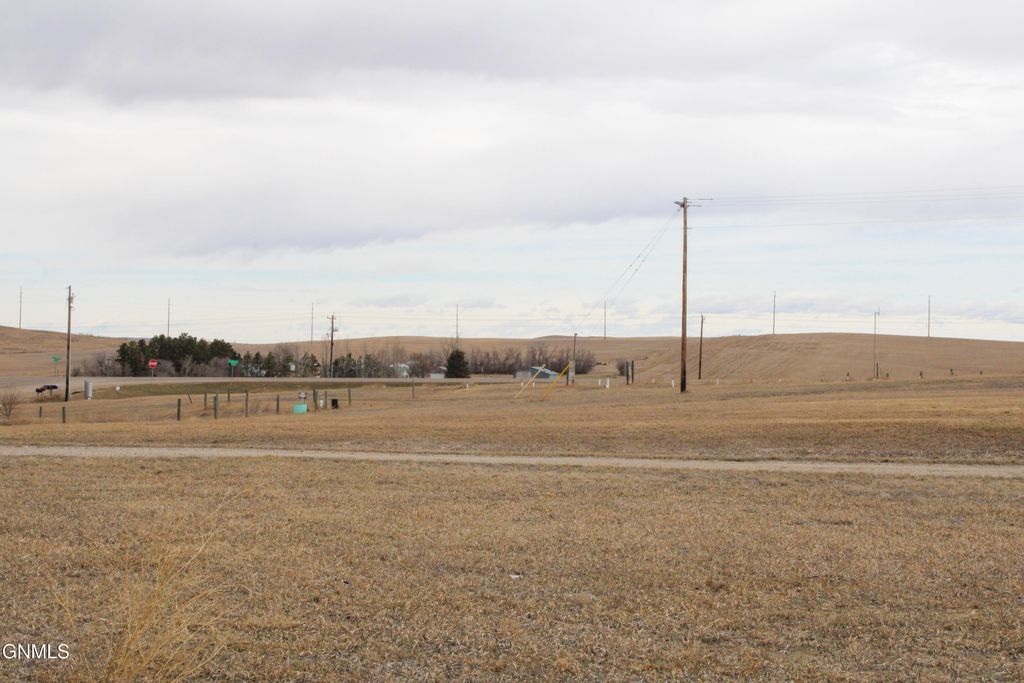 14080 U.S. 85, Alexander, ND 58831 photo 88