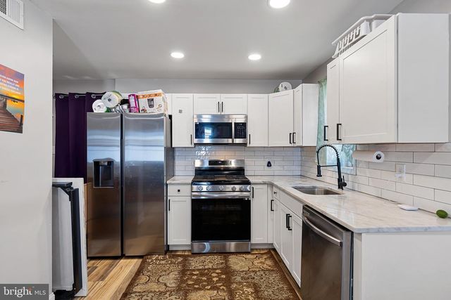 102 OVAL CIR, Wilmington, DE 19801