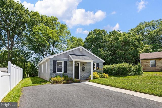102 OVAL CIR, Wilmington, DE 19801