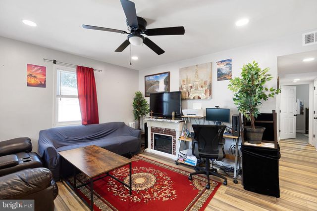 102 OVAL CIR, Wilmington, DE 19801