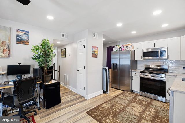 102 OVAL CIR, Wilmington, DE 19801