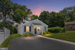 102 OVAL CIR, Wilmington, DE 19801