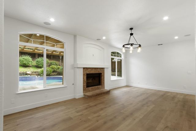 5400 Spencer Ln, Granite Bay, CA 95746