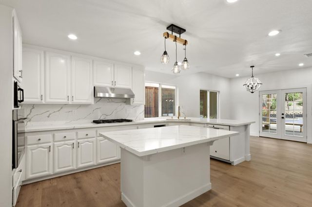 5400 Spencer Ln, Granite Bay, CA 95746