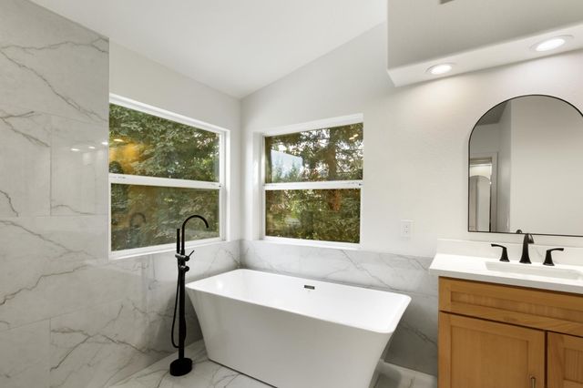 5400 Spencer Ln, Granite Bay, CA 95746