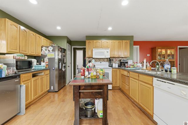 425 Grant Lane, Mayfield, KY 42066