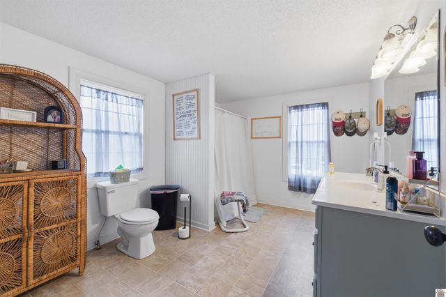 425 Grant Lane, Mayfield, KY 42066