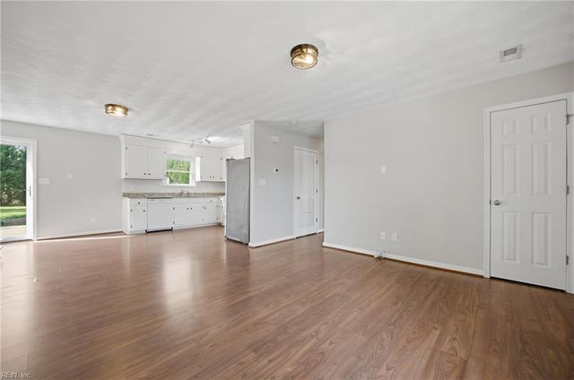 2017 Iowa ST, Chesapeake, VA 23323