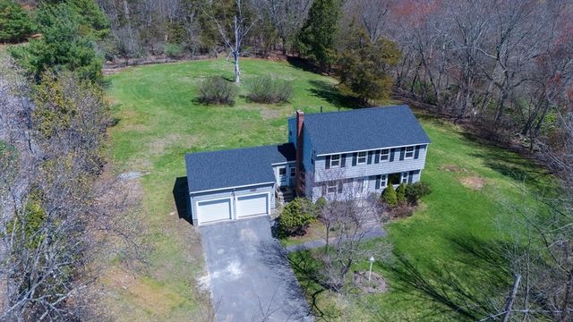 50 Milford St, Medway, MA 02053
