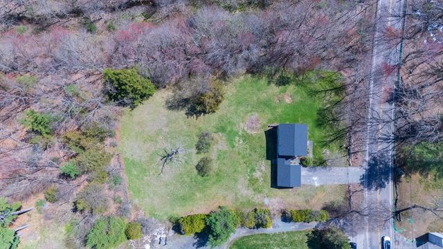 50 Milford St, Medway, MA 02053