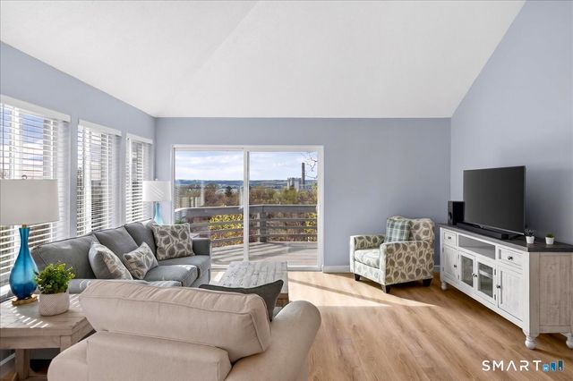 675 Townsend Avenue 158, New Haven, CT 06512