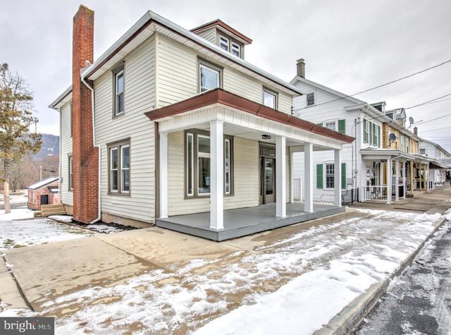 711 MAIN ST, Lykens, PA 17048