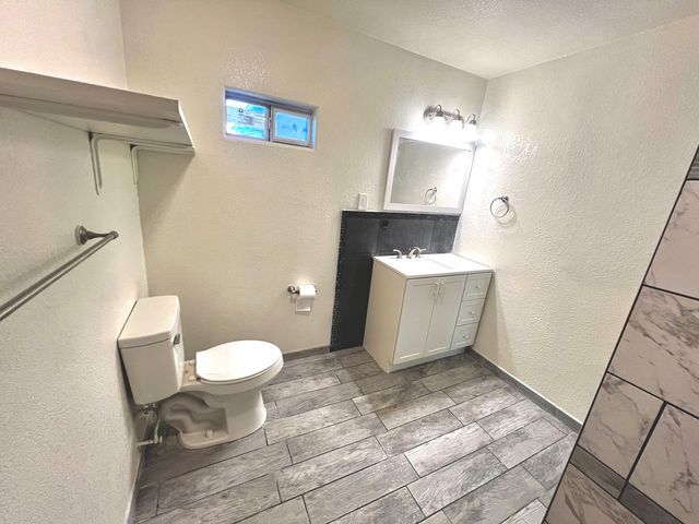 411 E Pine Ave, Midland, TX 79705