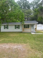106 Hickory Street, Bloomingdale, GA 31322
