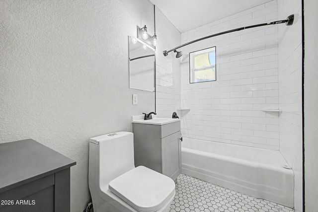 1423 W 6TH Street, Tempe, AZ 85281