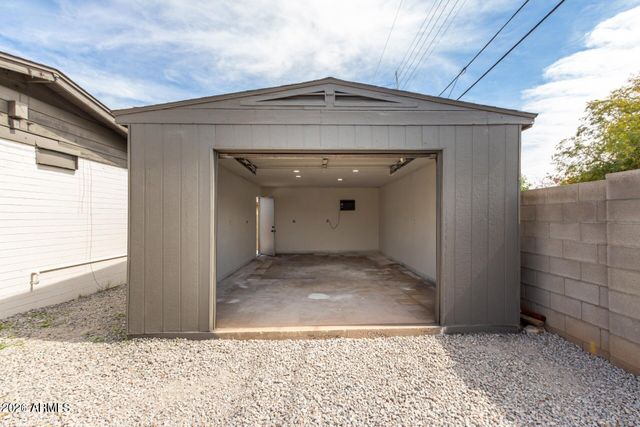 1423 W 6TH Street, Tempe, AZ 85281