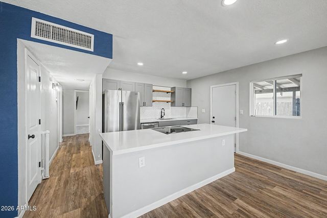 1423 W 6TH Street, Tempe, AZ 85281