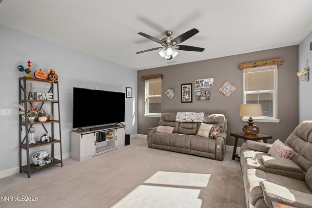 2149 Neuer Drive, Sparks, NV 89436