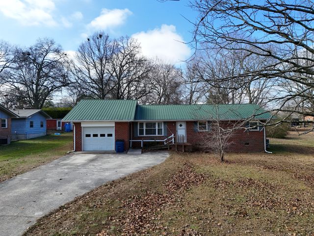1409 Royal Trl, Manchester, TN 37355