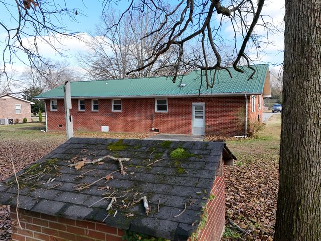 1409 Royal Trl, Manchester, TN 37355