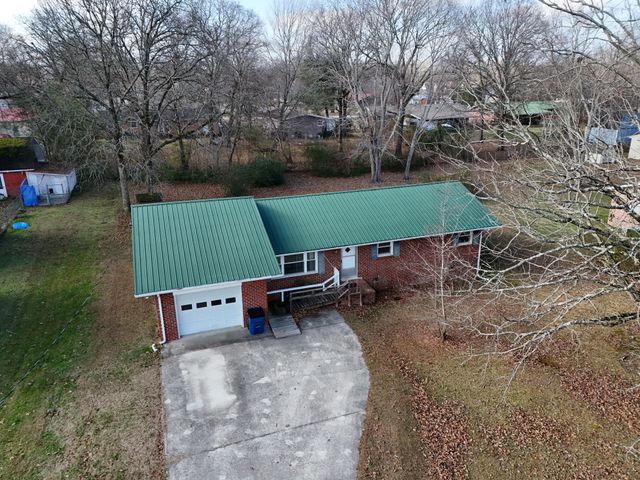 1409 Royal Trl, Manchester, TN 37355