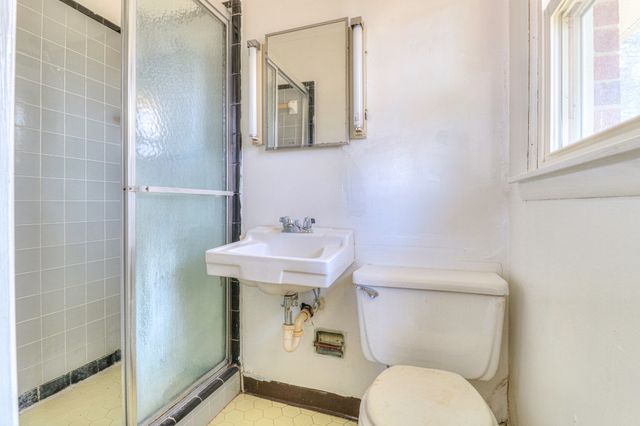 1409 Royal Trl, Manchester, TN 37355