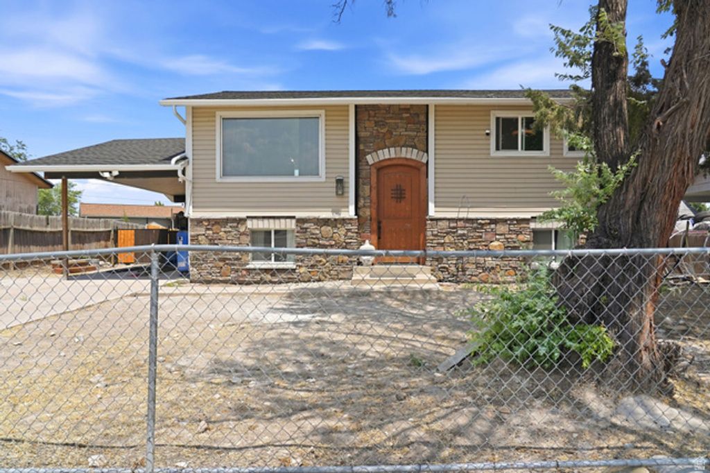 7272 W GARDENIA AVE, Magna, UT 84044