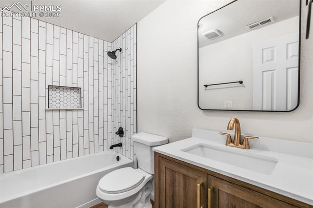 7585 Woody Creek Drive, Colorado Springs, CO 80911