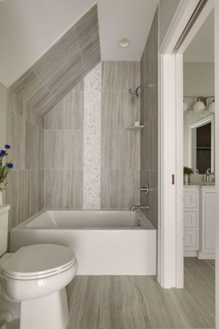 2073 Bridgevine Court, Independence, MN 55359