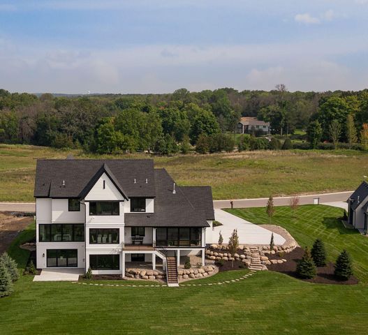 2073 Bridgevine Court, Independence, MN 55359