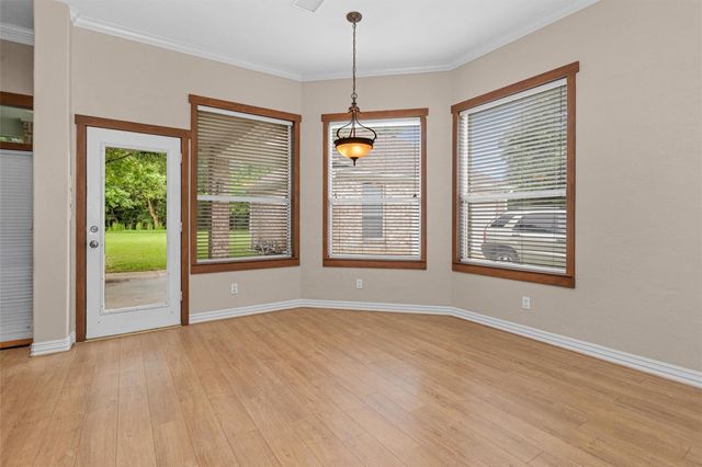 2211 Blue Lake Drive, Magnolia, TX 77354