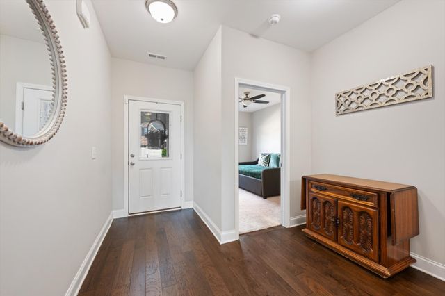 70 Grindstone Dr, Gallatin, TN 37066