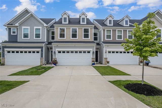 841 S Parkside Drive, Westlake, OH 44145