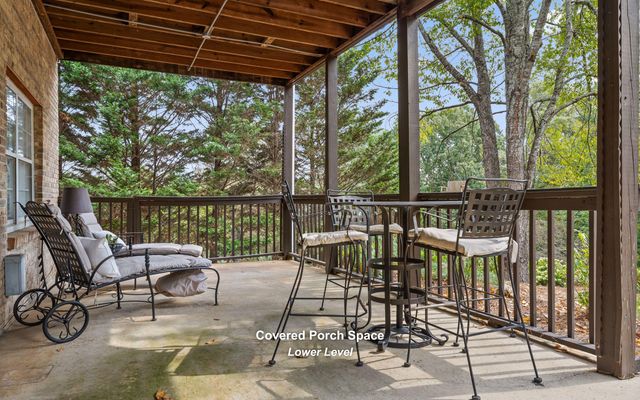 1924 Bay Pointe Drive, Hixson, TN 37343