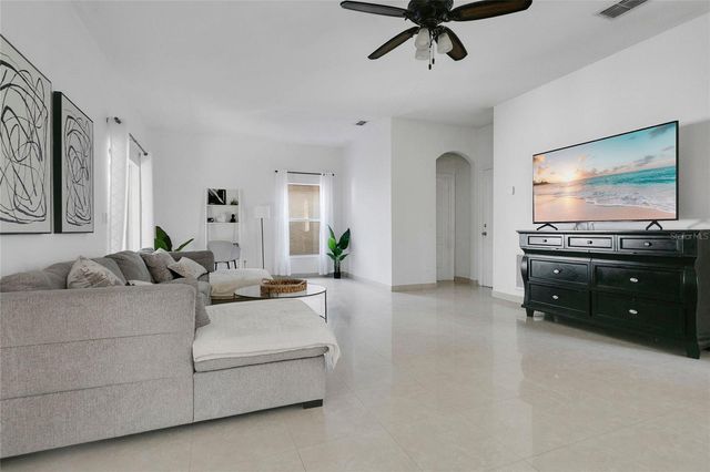 4034 FELDSPAR TRAIL, Orlando, FL 32826