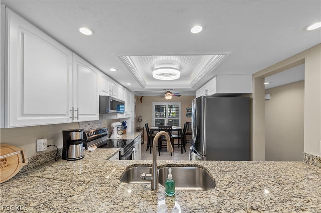 902 SW 48th TER 104, Cape Coral, FL 33914