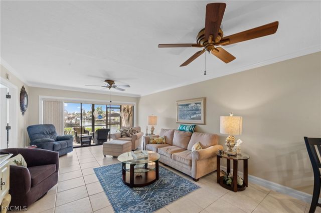 902 SW 48th TER 104, Cape Coral, FL 33914