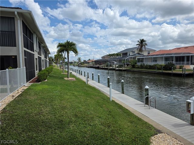902 SW 48th TER 104, Cape Coral, FL 33914