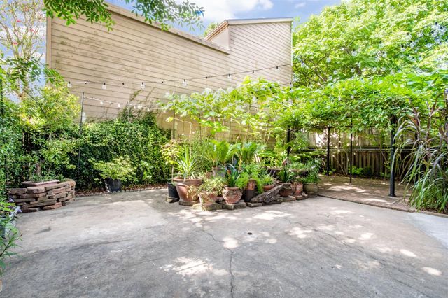 909 Bomar Street, Houston, TX 77006