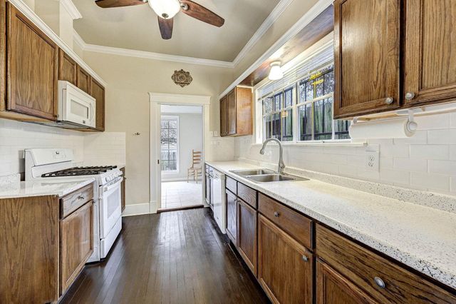 909 Bomar Street, Houston, TX 77006