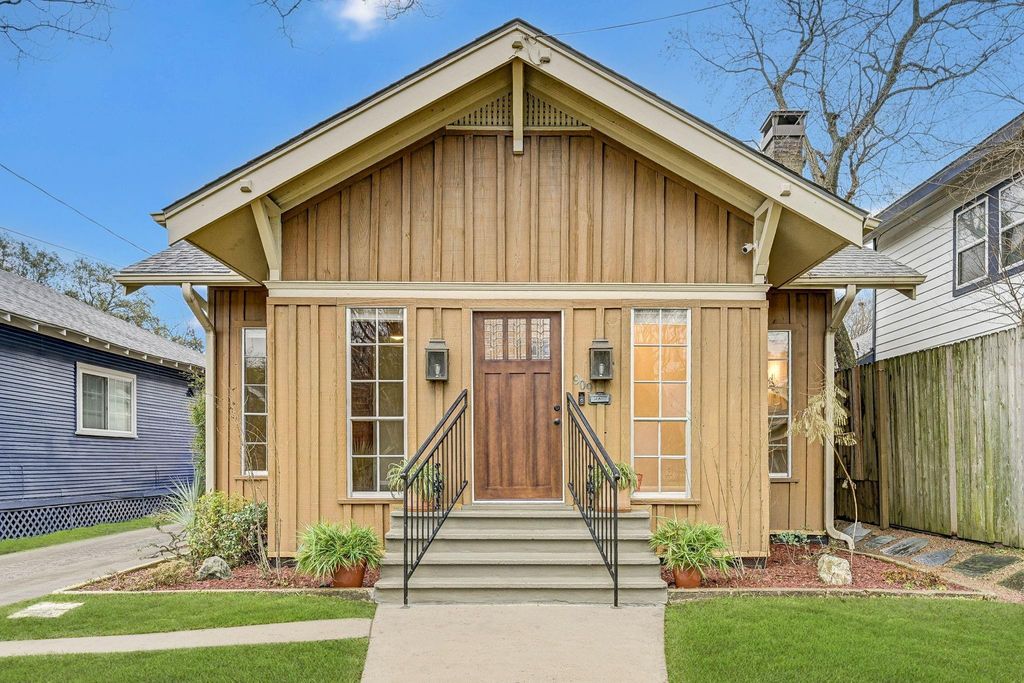 909 Bomar Street, Houston, TX 77006