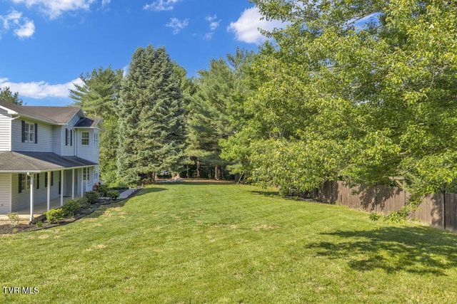 1778 Boones Creek Road, Jonesborough, TN 37659