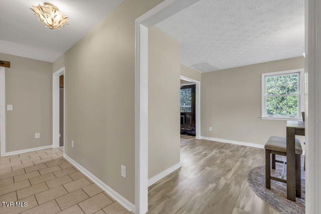 1778 Boones Creek Road, Jonesborough, TN 37659