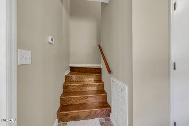 1778 Boones Creek Road, Jonesborough, TN 37659