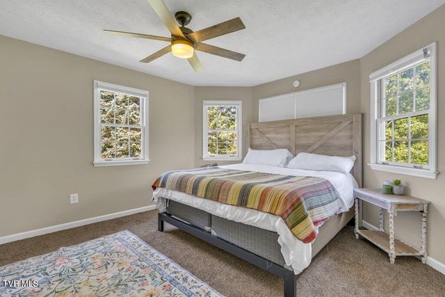 1778 Boones Creek Road, Jonesborough, TN 37659