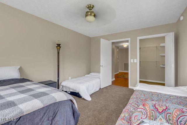 1778 Boones Creek Road, Jonesborough, TN 37659